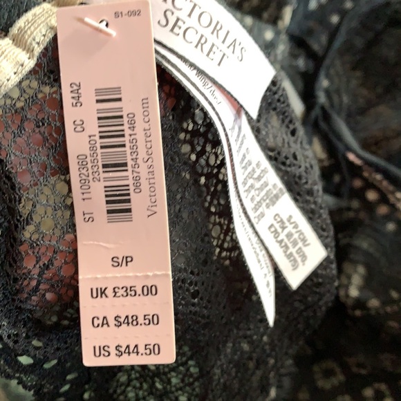 NWT Victoria’s Secret lace bralette, size small - Picture 6 of 6